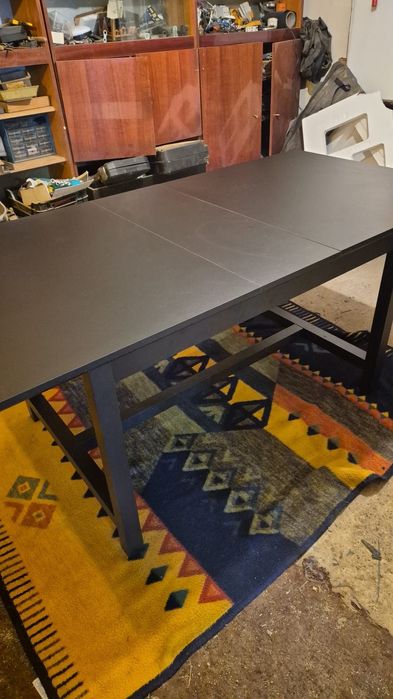 Stół  drewniany rozkladany