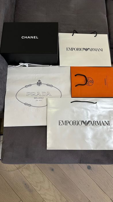 Брендові пакети та коробки, оригінал. 400 пакети, 700 коробки