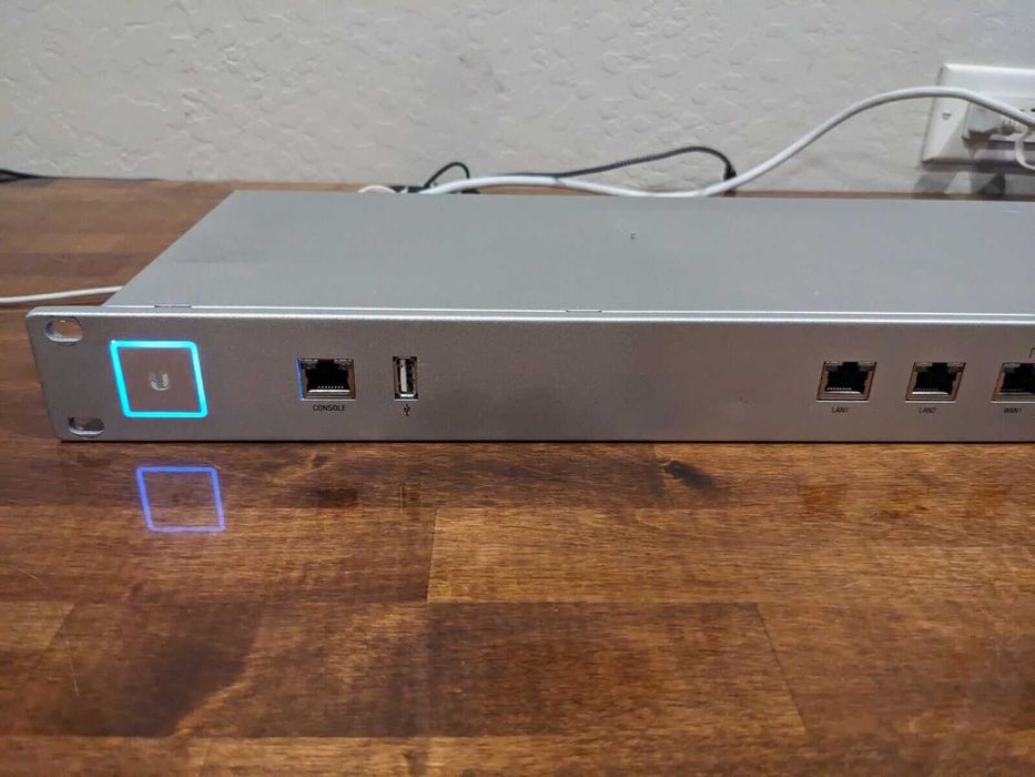 Ubiquiti UniFi Security Gateway Pro - USG4 PRO