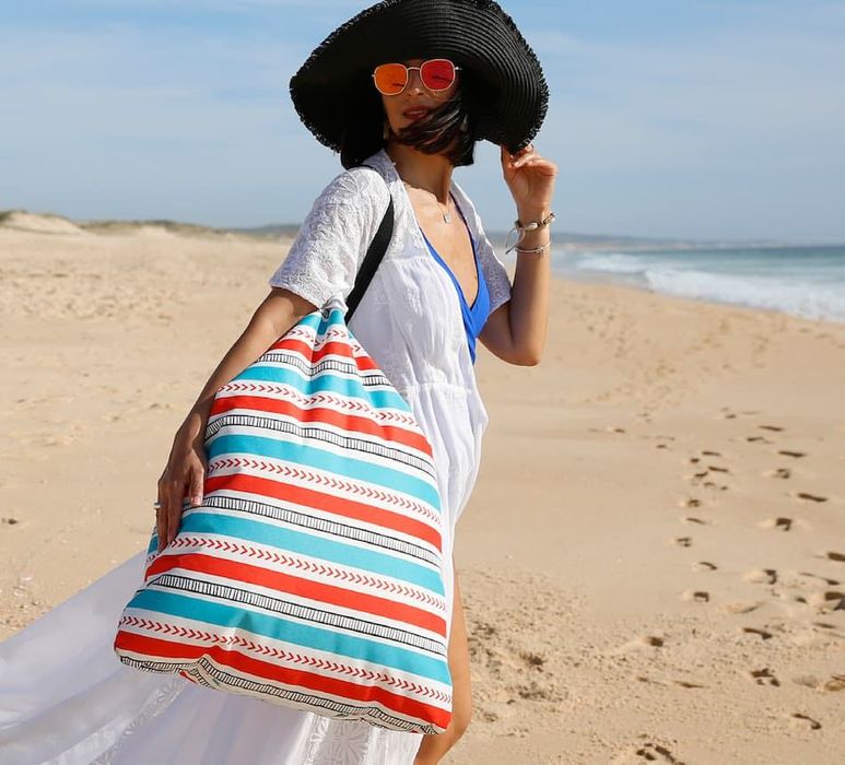 Almofada / Puff Novo Oriflame