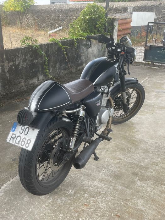 Mash cafe racer 125