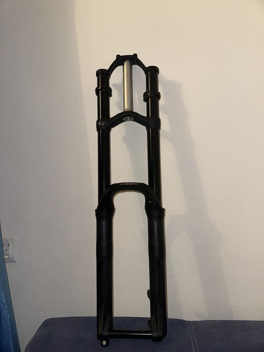 Amortyzator zjazdowy X-fusion RV1