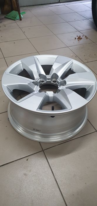 Диски Тойота прадо R17 в трёх экземплярах