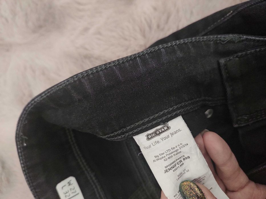czarne jeansy W 27 L 32