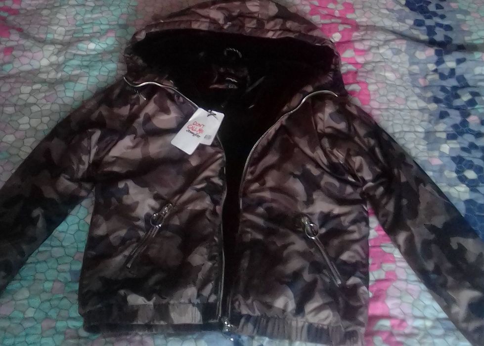 Стильна курточка осінь, весна.