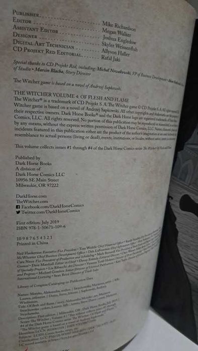 Livro: The Witcher: Of Flesh and Flame