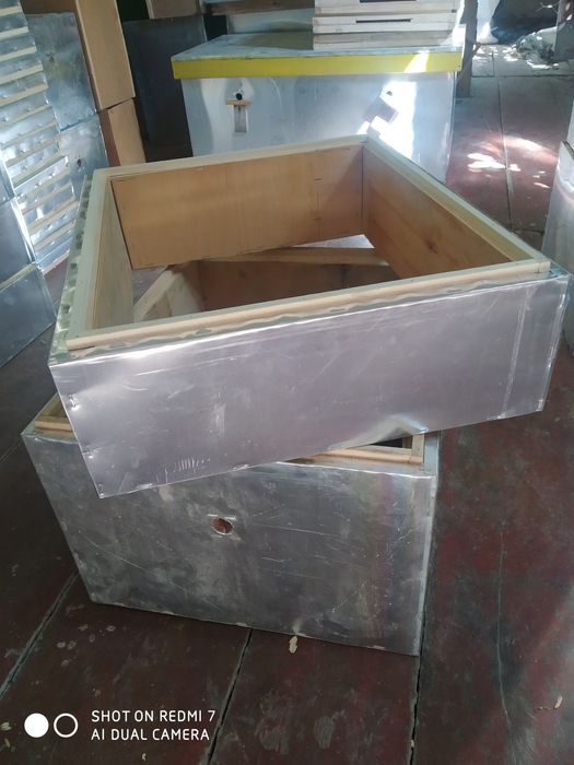 Роївні,ящики для бджолопакетів,вулики