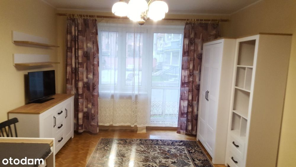 Krasińskiego blisko UMK, posesja ogrodzona i doz.