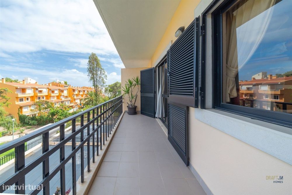 Apartamento T2 com Garagem | Costa da Guia, Cascais