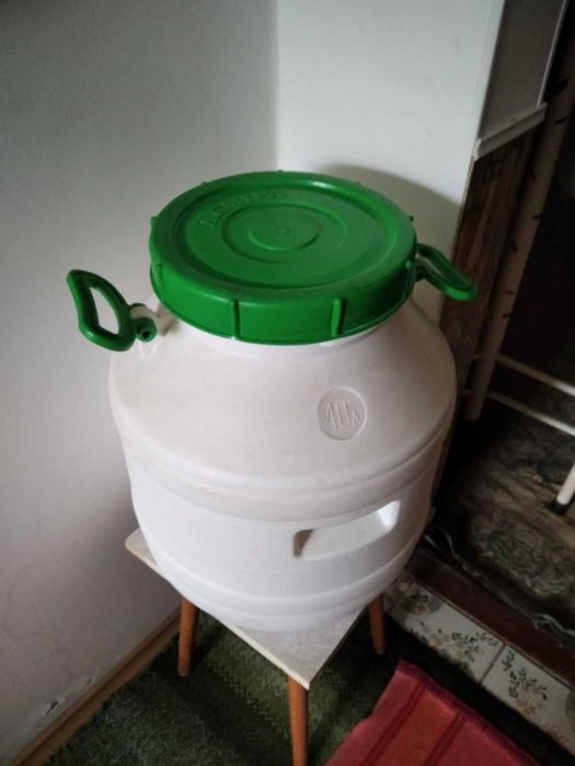 бочёнок  для жидкостей  50  литров