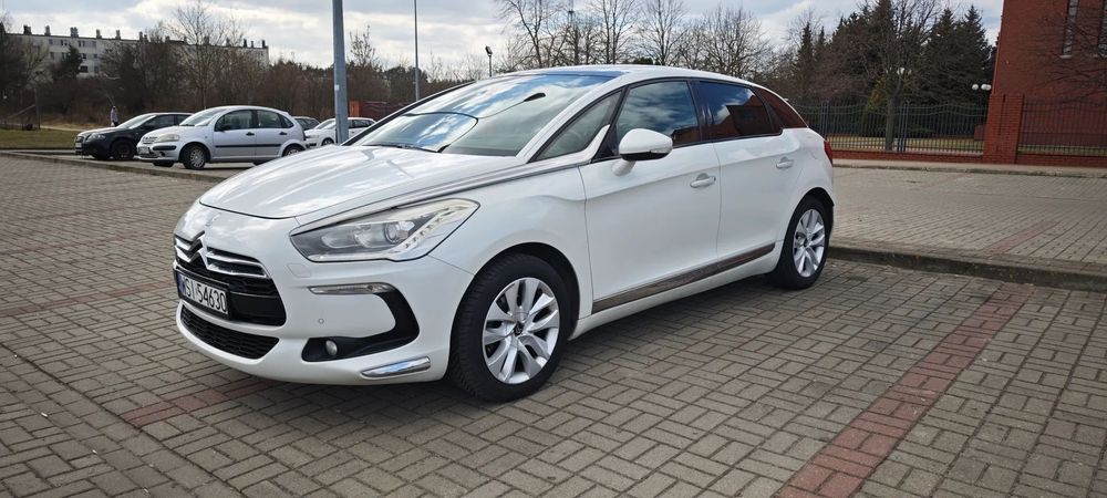 Citroën DS5 Citroen DS5 1.6 eHDI Polecam