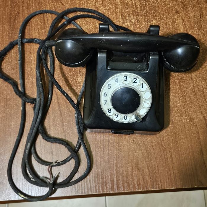Sprzedam bakelitowy telefon tarczowy RWT