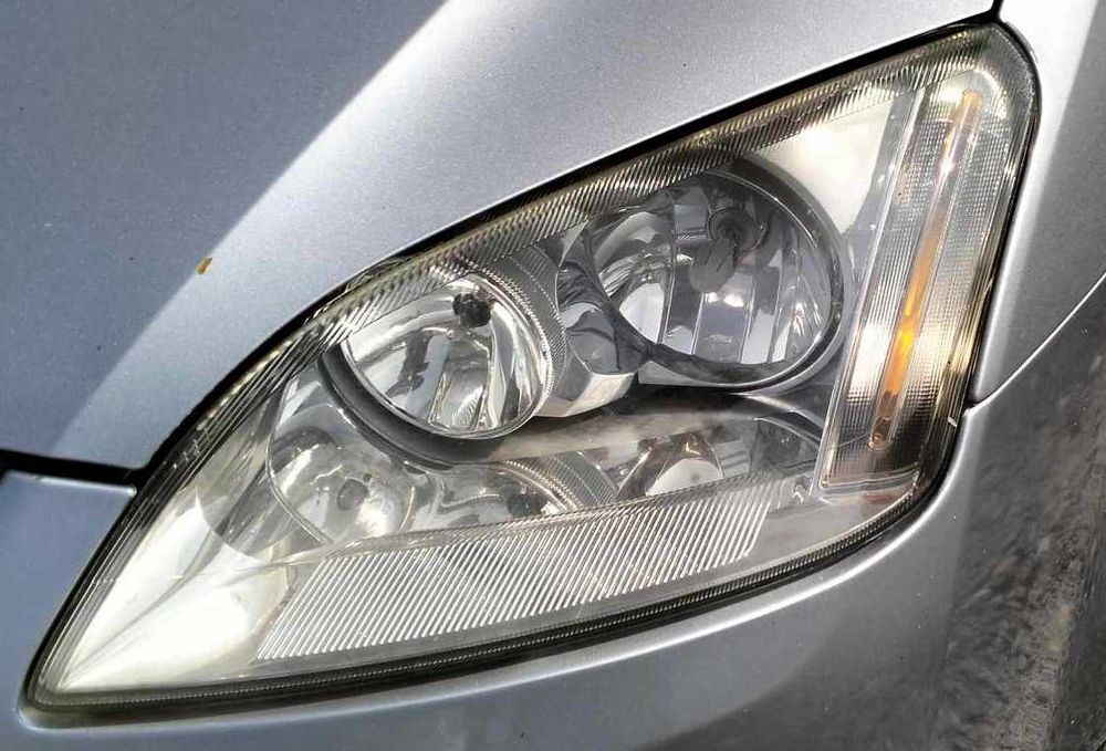 lampy przednie lampa przednia  Ford C-Max