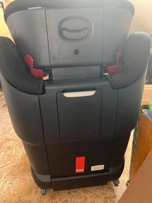 Fotelik samochodowy Britax Römer Kidfix III M (15–36 kg) – Cosmos Black