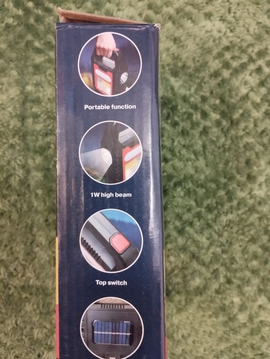 Фонарь кемпинговый с солнечной батареей.