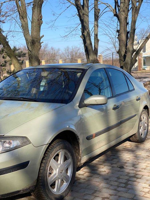 Renault Laguna 1.6, 2001 року