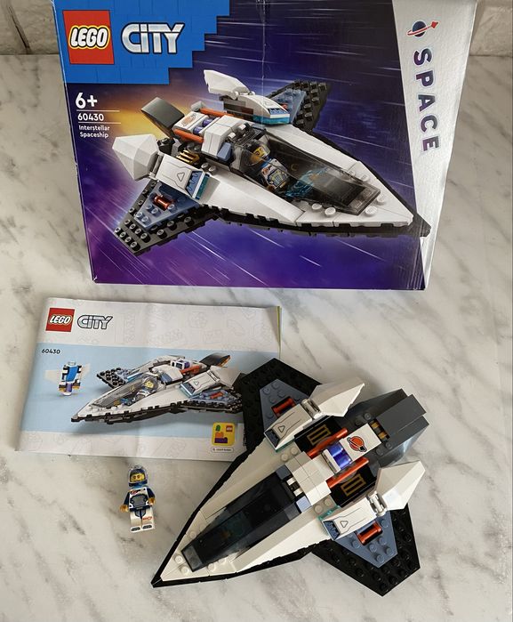 Лего LEGO City Міжзоряний космічний корабель (60430)