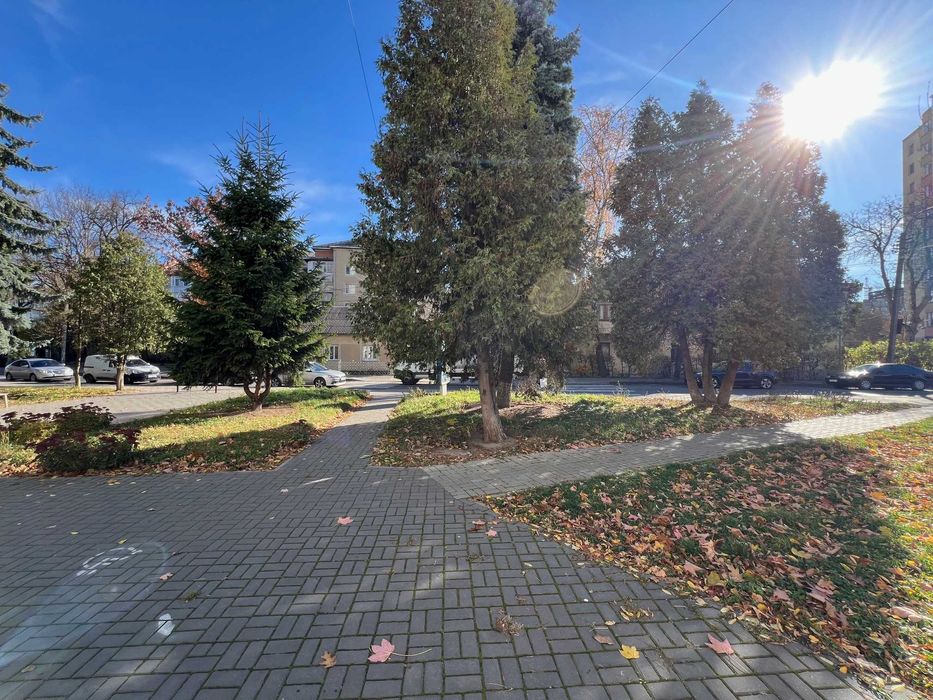 Оренда ком.прим. вул.Довга (Поліклініка)