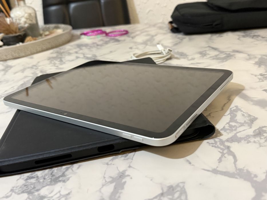 Apple iPad Silver493519079327016963