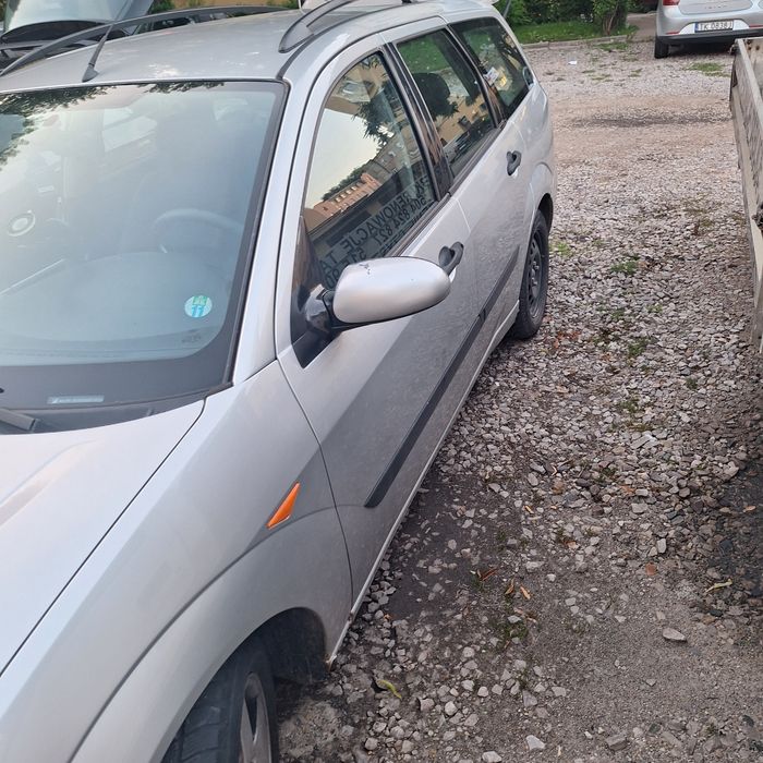 Ford focus 1.6 benzyna