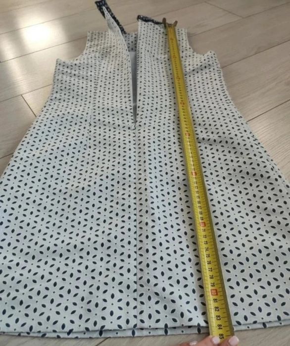 Elegancka sukienka mini na komunię chrzciny wesele S 36