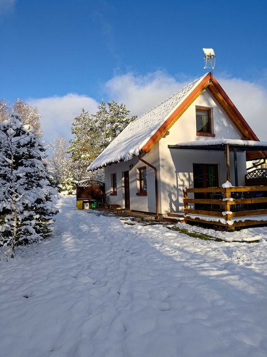 Domek nad jeziorem na Kaszubach, wędkowanie, pomost