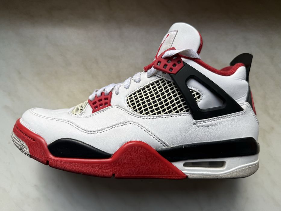 Jordan IV Fire Red 2020 43