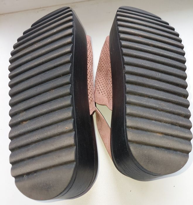 Продам босоножки, 37