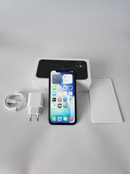 Iphone 11 64GB. Muito bom.