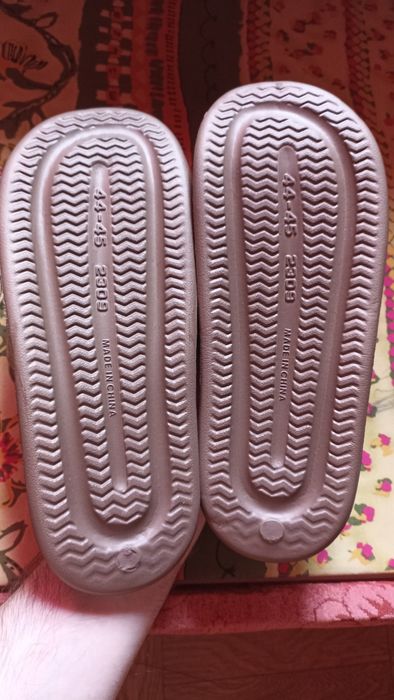 Новые шлепанцы,сланцы