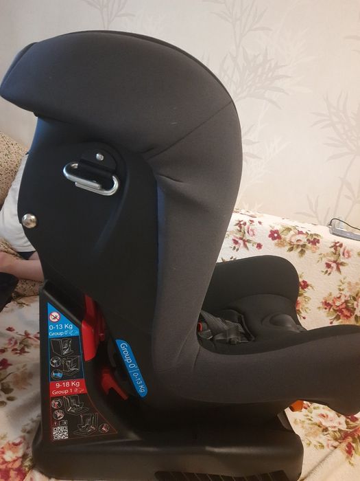 Автокресло Chicco Cosmos