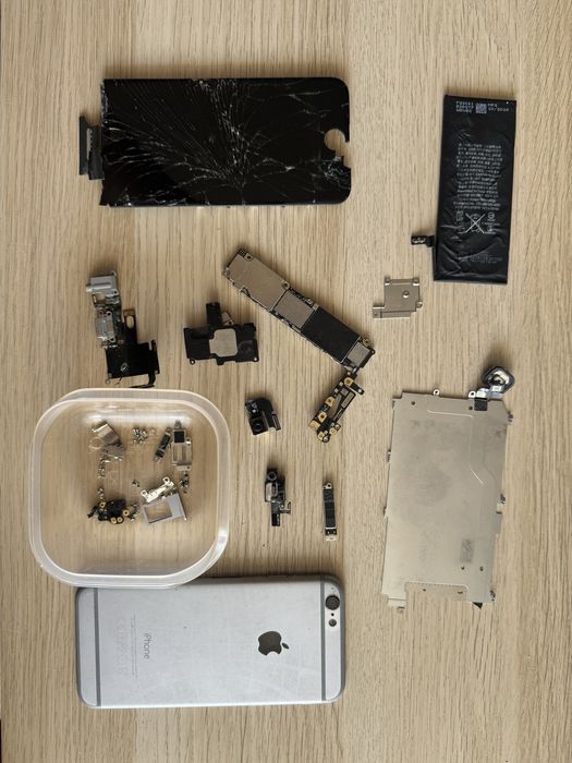 Telefon I phone Iphone 6 na wszystkie części bez wyświetlacza