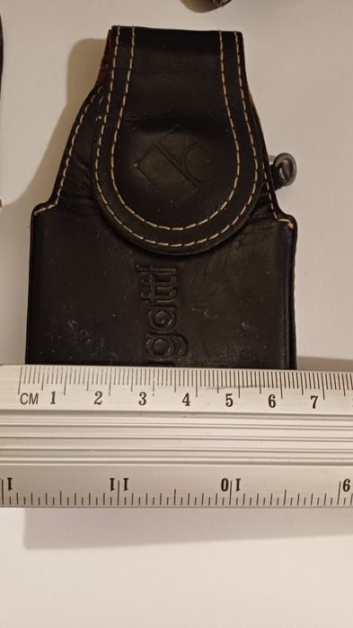 Stare skórzane etui futerały Bugatti i Nokia