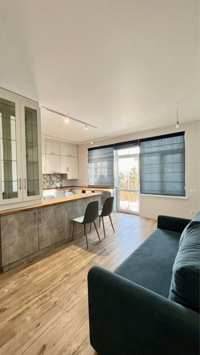 Продам СУЧАСНИЙ УКОМПЛЕКТОВАНИЙ ТАУНХАУС з ділянкою, Дослідна станція