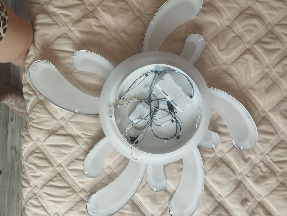 Світлодіодна люстра