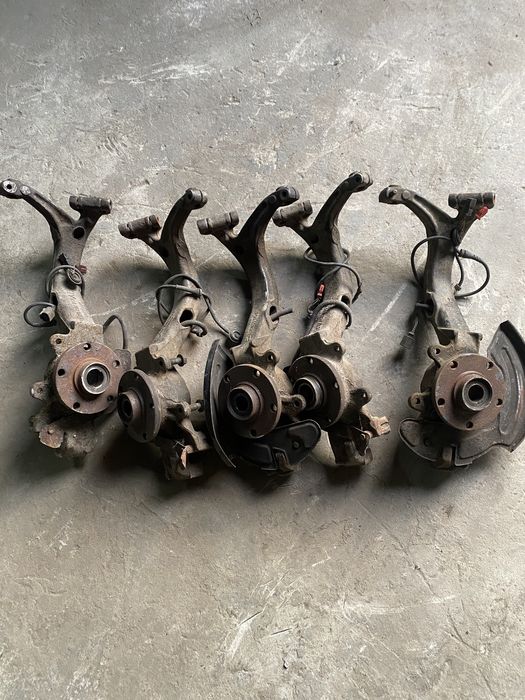 Поворотный Кулак Цапфа Ауди Audi А4B5 A6C5 Passat B5 Skoda