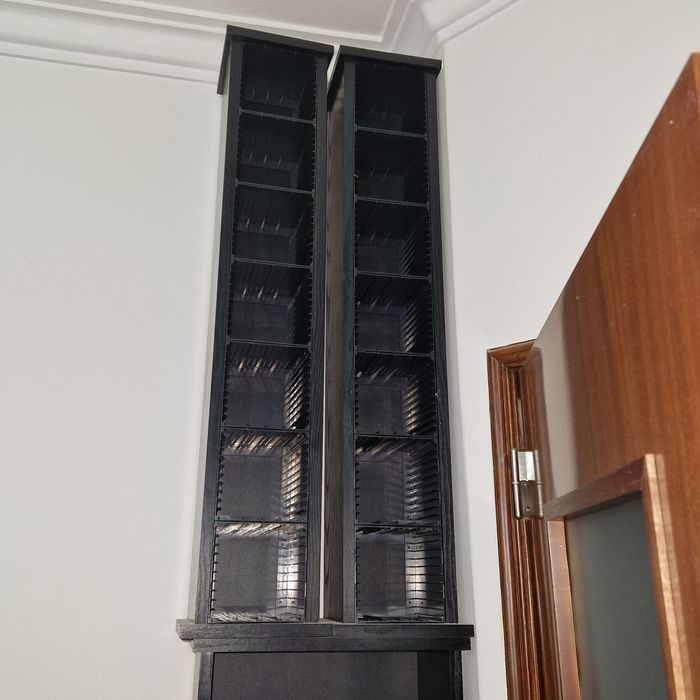 Móvel cds em madeira