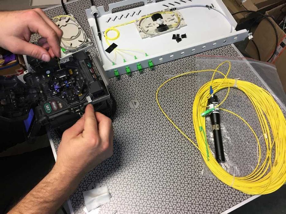 Naprawa światłowodu/spawanie światłowodów/serwis