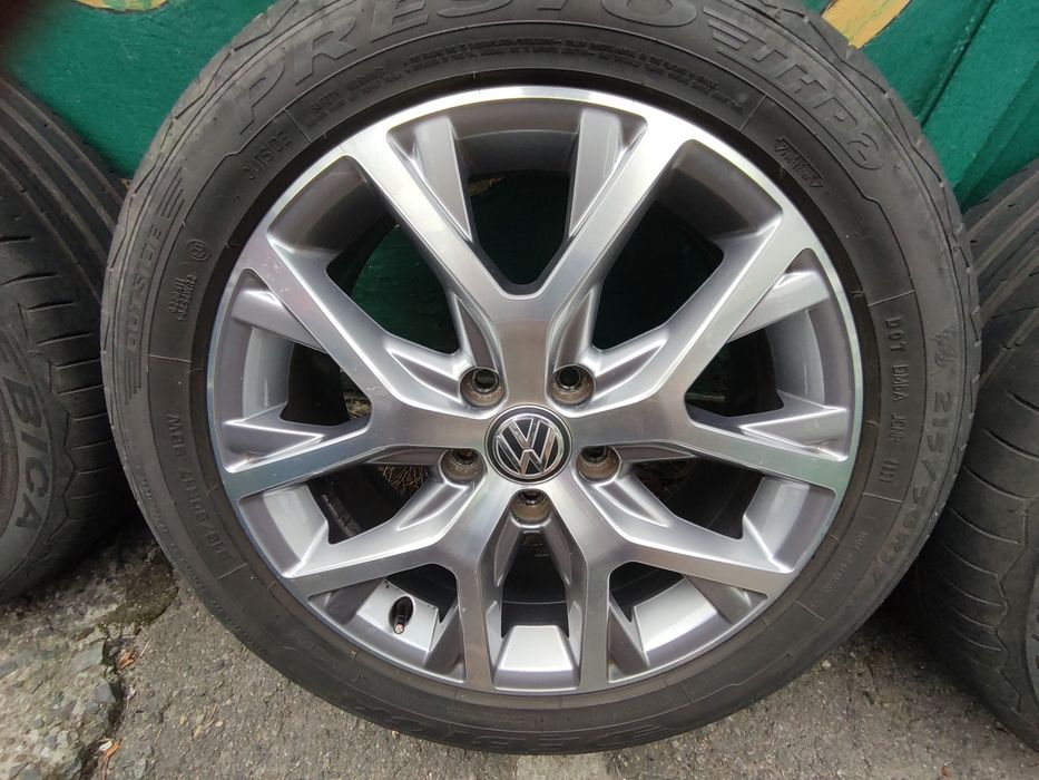 Volkswagen Tiguan Touran Passat Golf диски з гумою R17