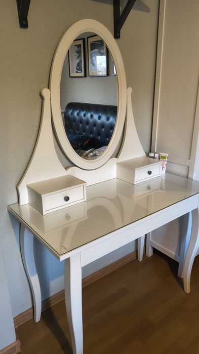 Toaletka Ikea Hemnes