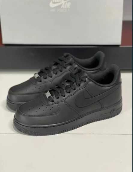 Czarne Nike Air Force 1  42