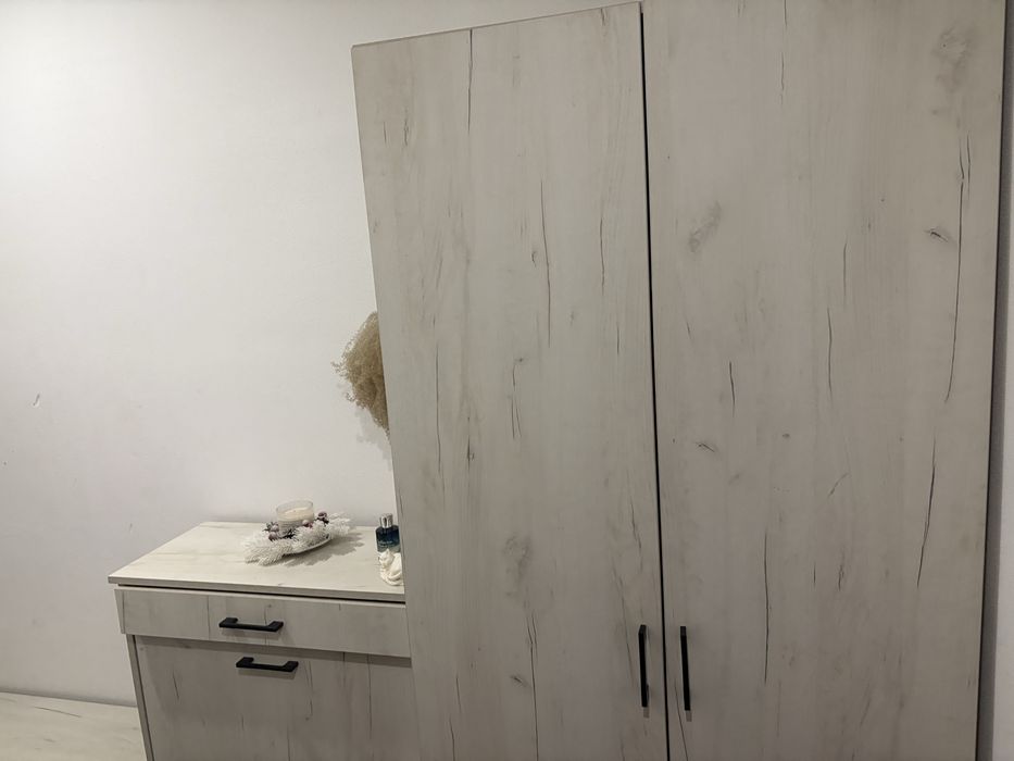 Срочно! Продам Прихожая тумба шкаф полка