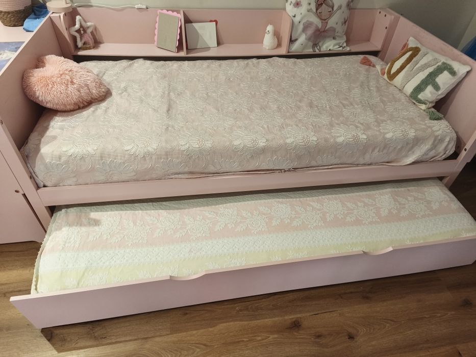 Cama dupla solteiro rosa
