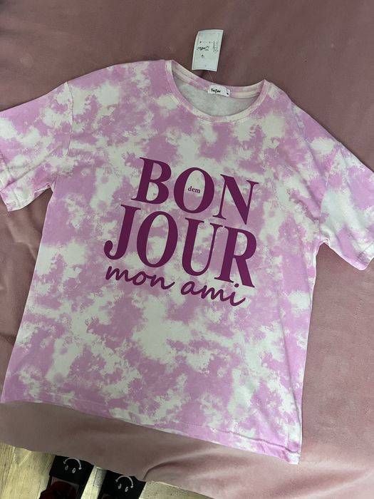 Фудболка жіноча (M,Xl,M)