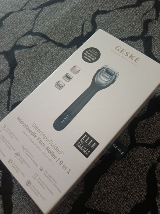 Geske MicroNeedle Face Roller 9 in 1 эл. ролик для лица с микроиглами