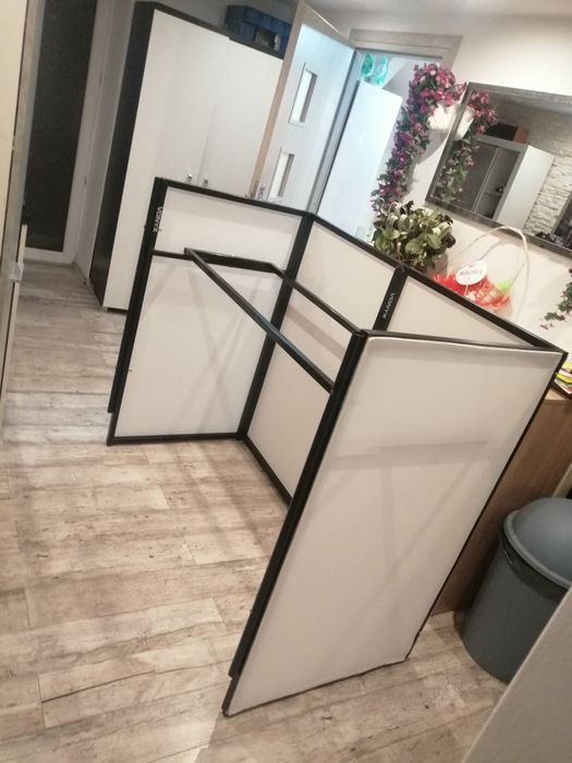 Parawan do oprawy muzycznej