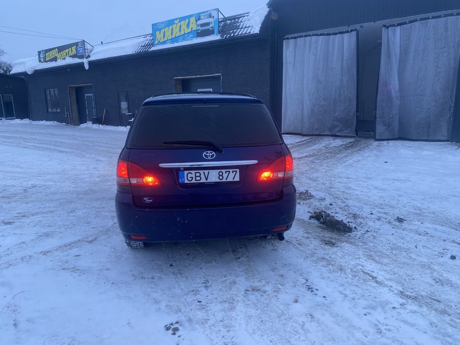 Продам Toyota Avensis