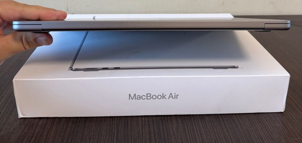 【超美品】MacBookAir M2/16GB/512GB/バッテリー99% MacBook Air M2｜16GB｜512GB｜バッテリー100% 【公式通販】