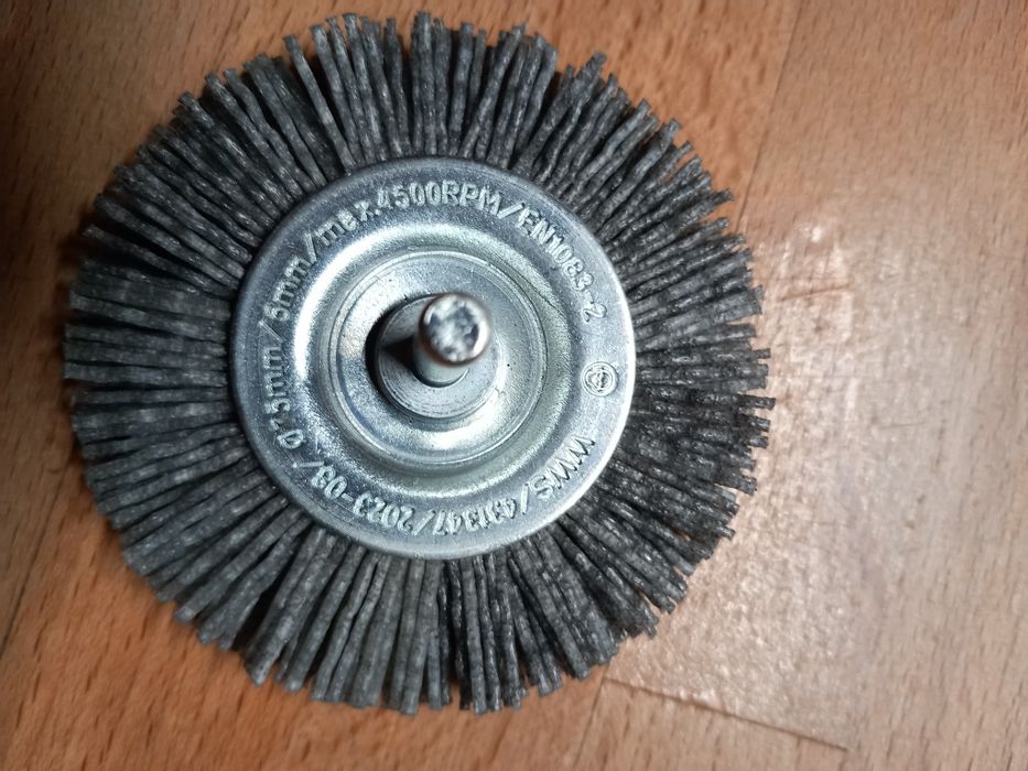 Szczotka tarczowa z drutu nylonowego PARKSIDE do drewna metalu 75mm