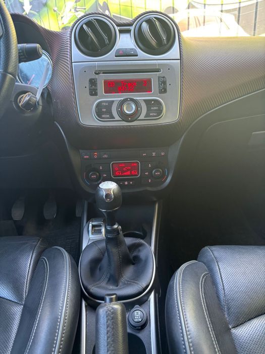Alfa Romeo MITO  skóra Klima